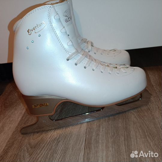 Фигурные коньки edea 255 C