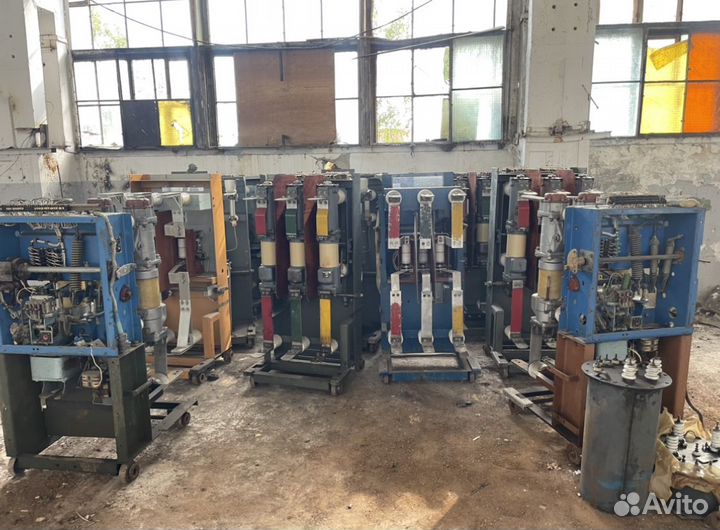 Трансформаторымасляный выключательпривода 1305