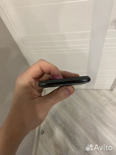 iPhone 11 Pro, 64 ГБ