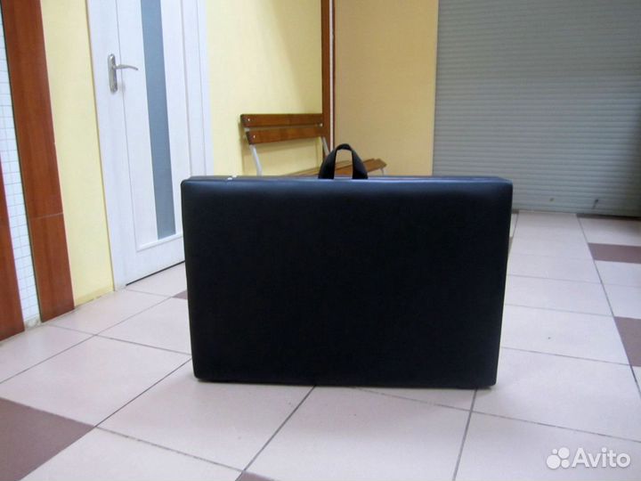 Массажный стол