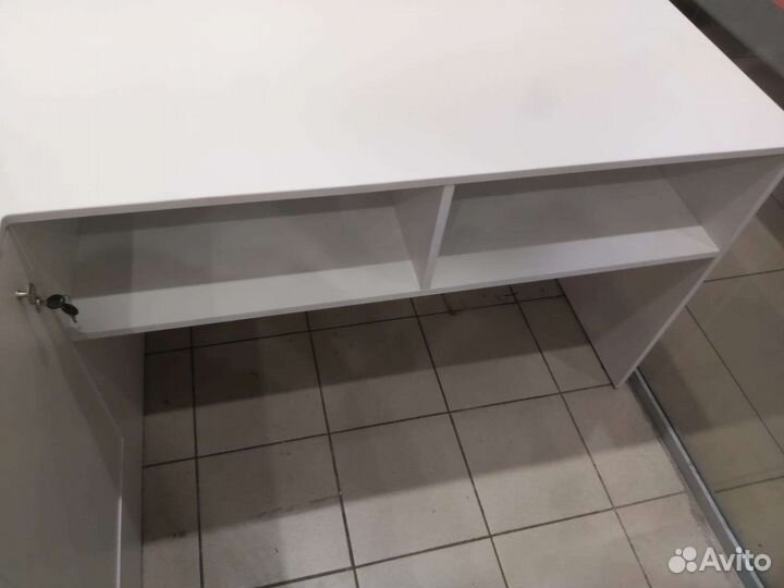 Прилавок-витрина,новая