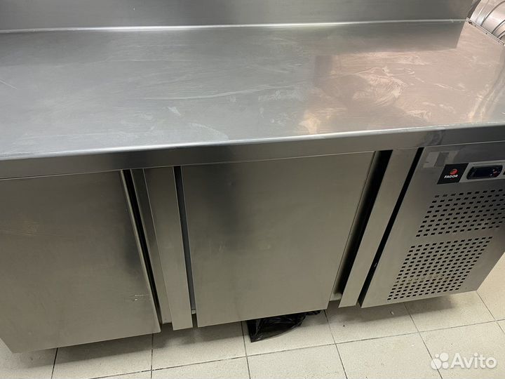 Холодильный стол Fagor