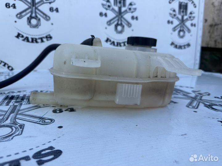 Расширительные бачок Chevrolet Aveo T300