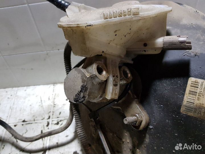 Вакуумный усилитель (цилиндр) Peugeot 308 2008 1.6