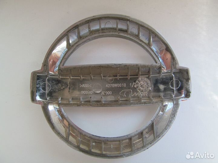 Шильдик nissan