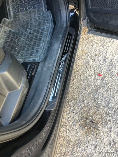 Накладки на пороги Skoda Kodiaq / Шкода Кодиак 2016-2022г.в