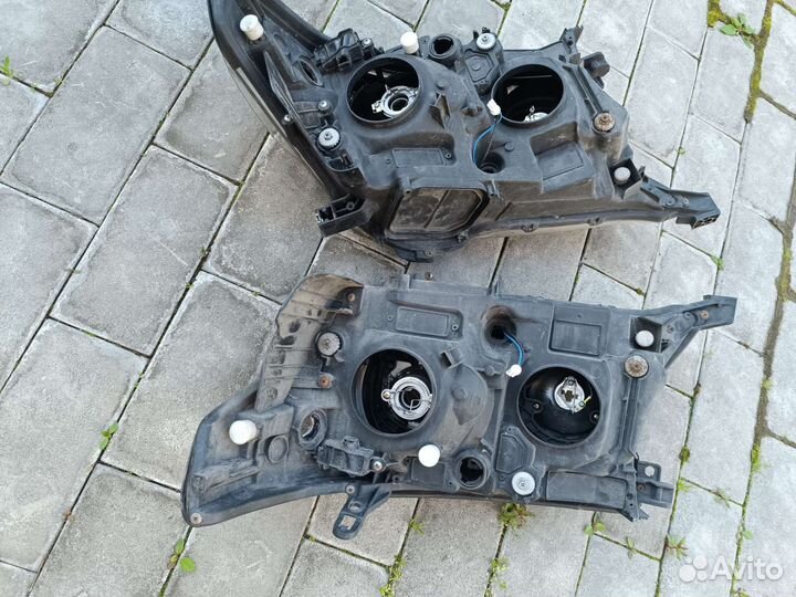 Фары на toyota land cruiser 200 передние