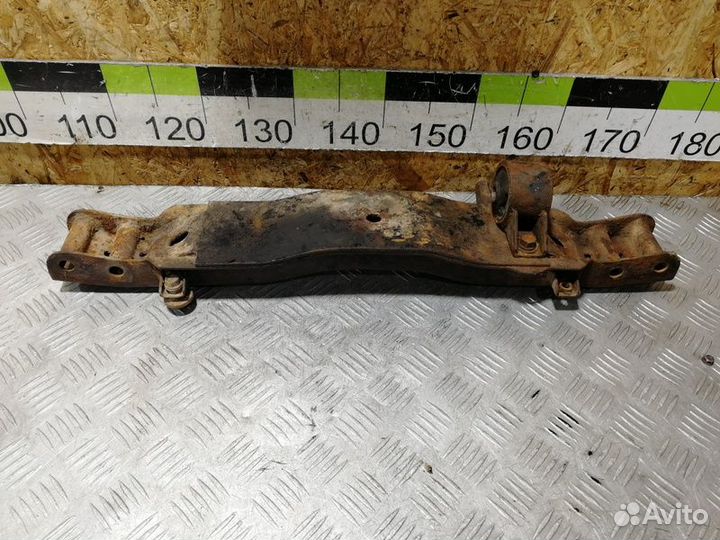 Балка передняя поперечная Mitsubishi L200 2006-201