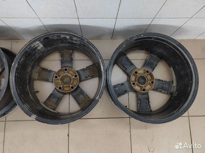 Диски литые R18 4 шт Audi Q7, VW Touareg
