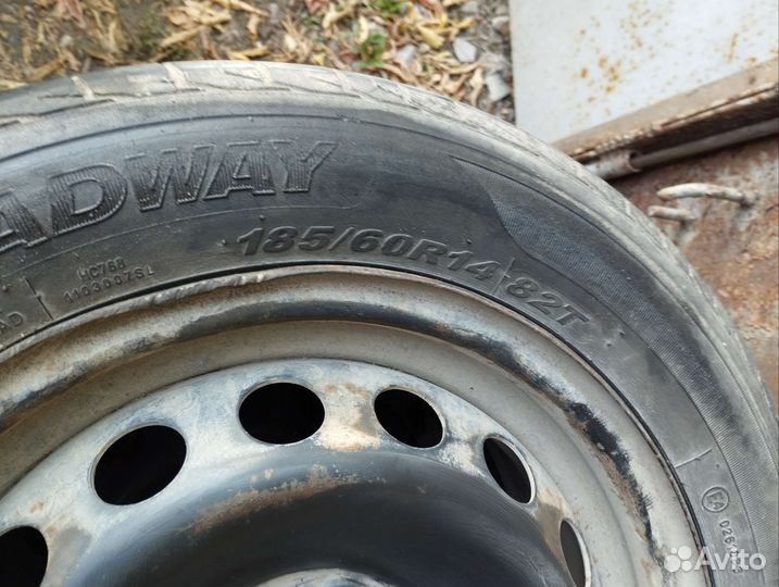 Akuret Hi-Run Bias 185/60 R14 82H