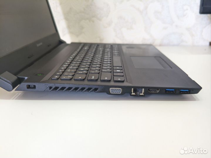 Lenovo B50-70(Pentium/8gb/SSD/2 GPU)
