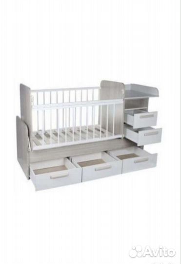 Детская кровать с маятником и матрасами