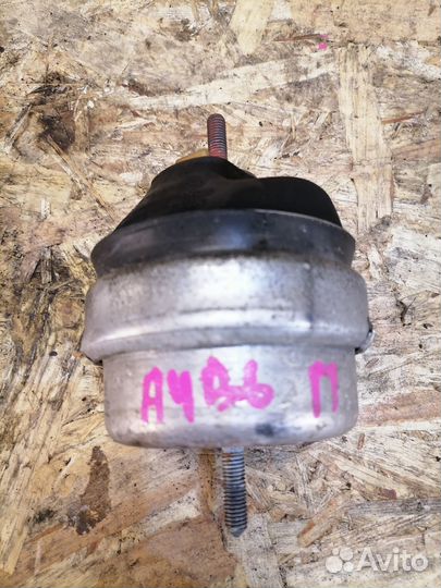 Подушка двигателя Audi A4 B6