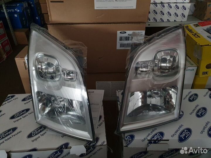 Комплект фар Ford Transit 06-14