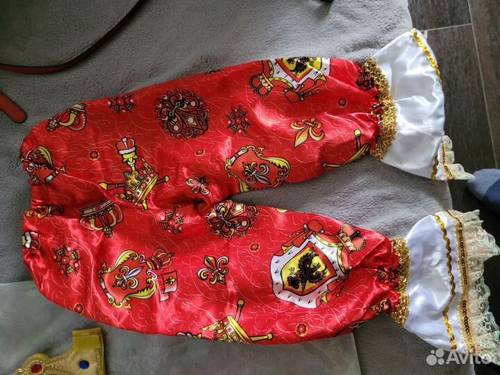 Детский новогодний костюм.король,принц,герцог