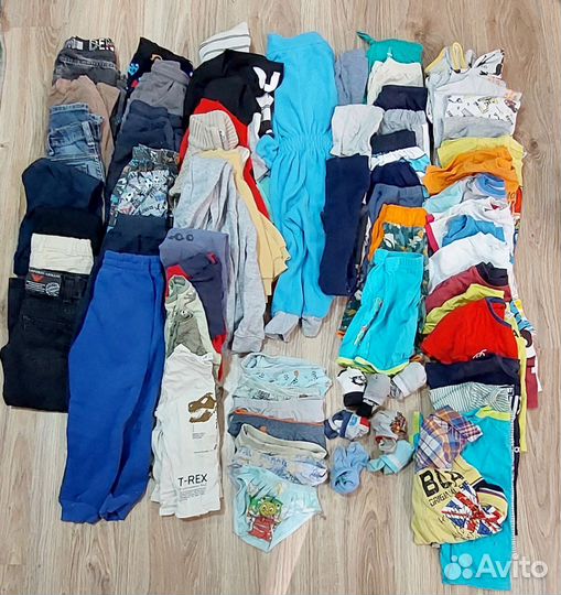 Одежда и обувь на мальчика 2-4 года