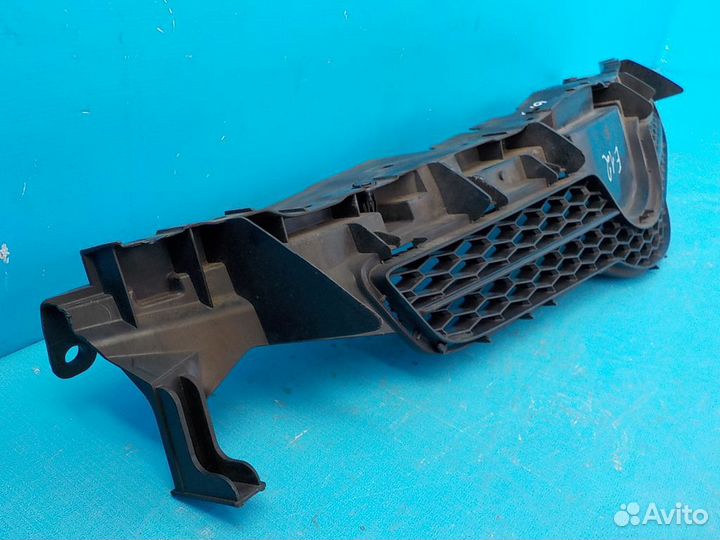 Решетка радиатора toyota Auris (E15) 2006-2012
