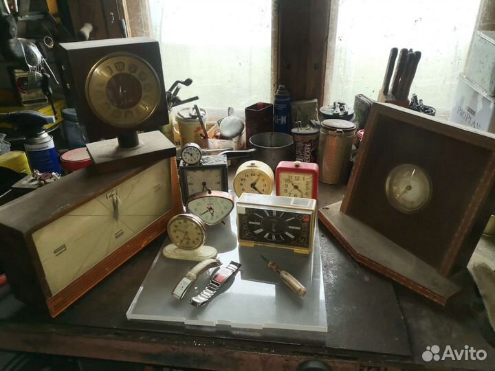 Часы будильник СССР