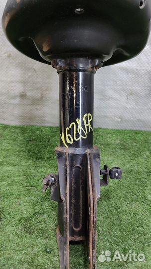 Стойка амортизатора передняя правая Subaru Forest