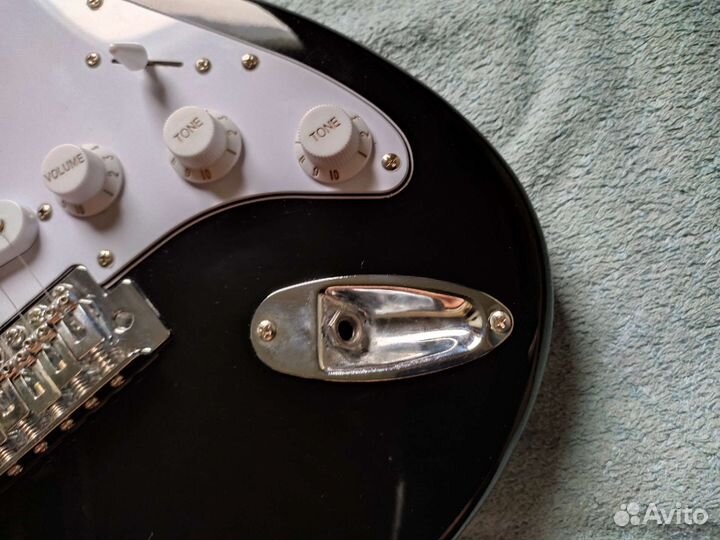 Электро гитара бу