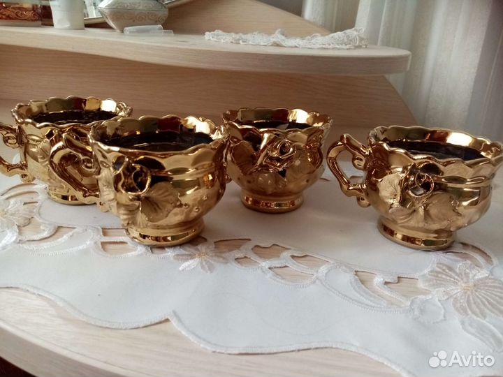 Кофейные чашки, Золотая роза