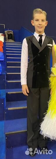 Костюм для бальных танцев (стандарт)