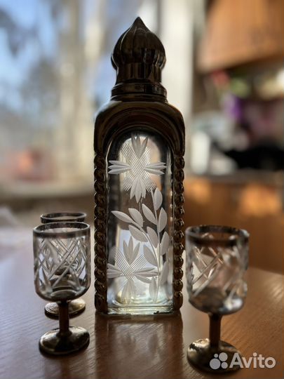 Графин штоф с рюмками