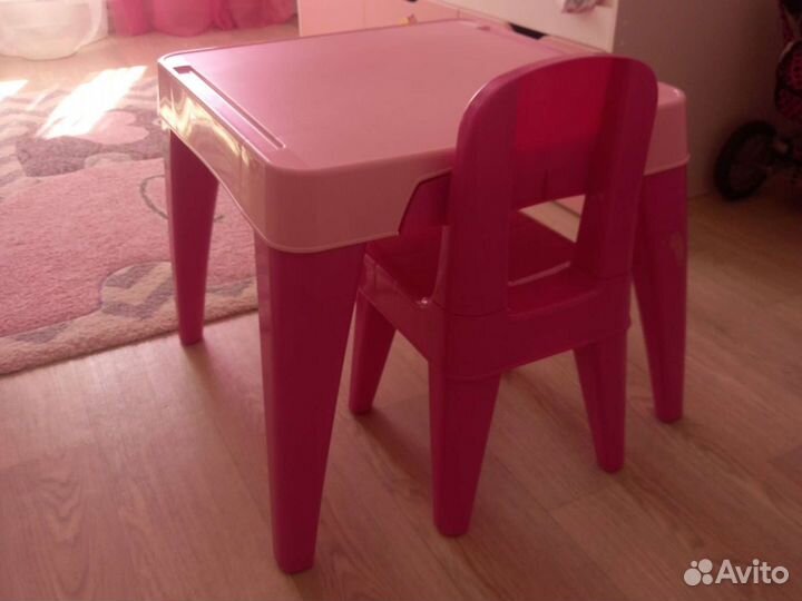 Детский стол и стул