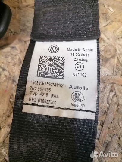 Ремень безопасности левый Volkswagen Sharan 7N