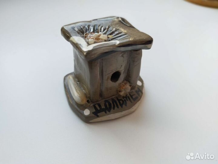 Статуэтки и фигурки для декора в ассортименте