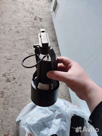 Трековые светильники на шинопроводе