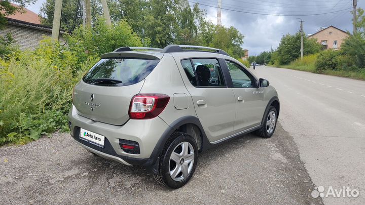 Renault Sandero Stepway 1.6 МТ, 2017, 93 000 км