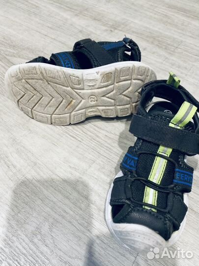 Сандали для мальчика 27 р-р