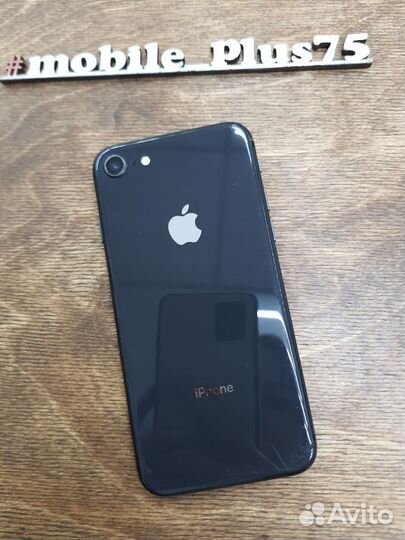 iPhone 8, 128 ГБ