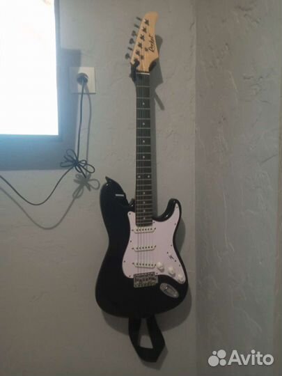 Электрогитара