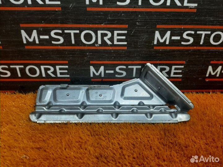 Защита выпускного коллектора Audi Q5 8R cdnc 2010