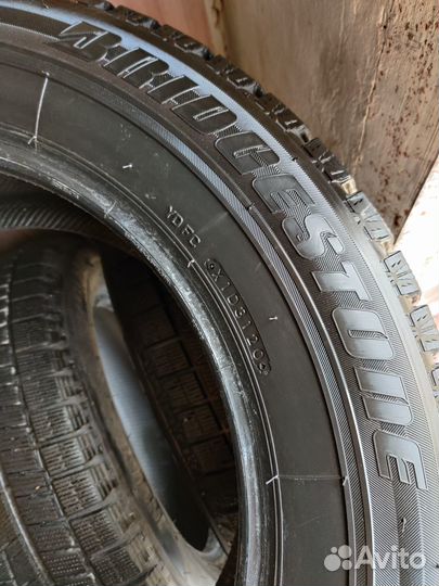 Bridgestone Blizzak Revo GZ 225/60 R17