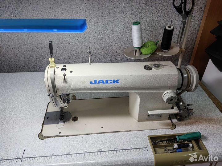 Промышленная швейная машина