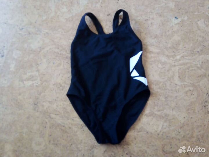 Купальник для девочки 134см