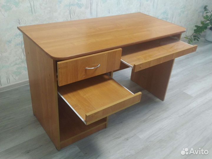 Компьютерный столик бу