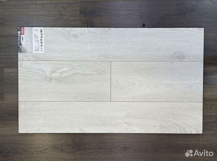 Ламинат дуб