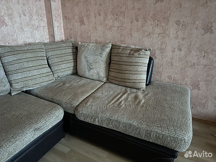 Диван угловой