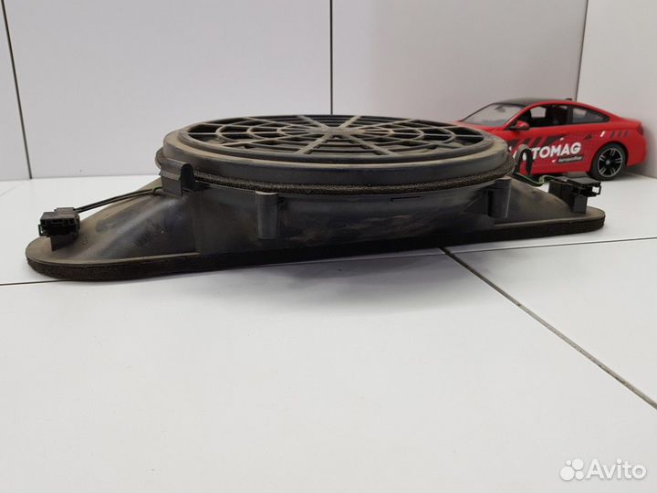 Сабвуфер (Mercedes-Benz S-class)