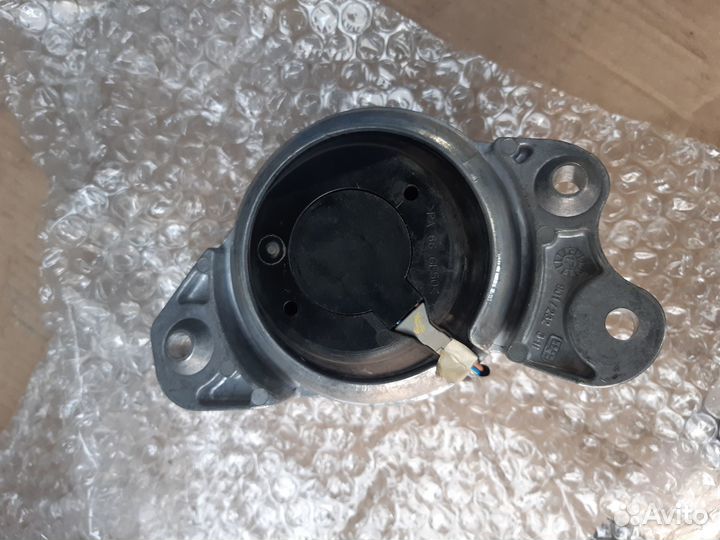 Опора двигателя Mersedes OM651 W253 GLC левая