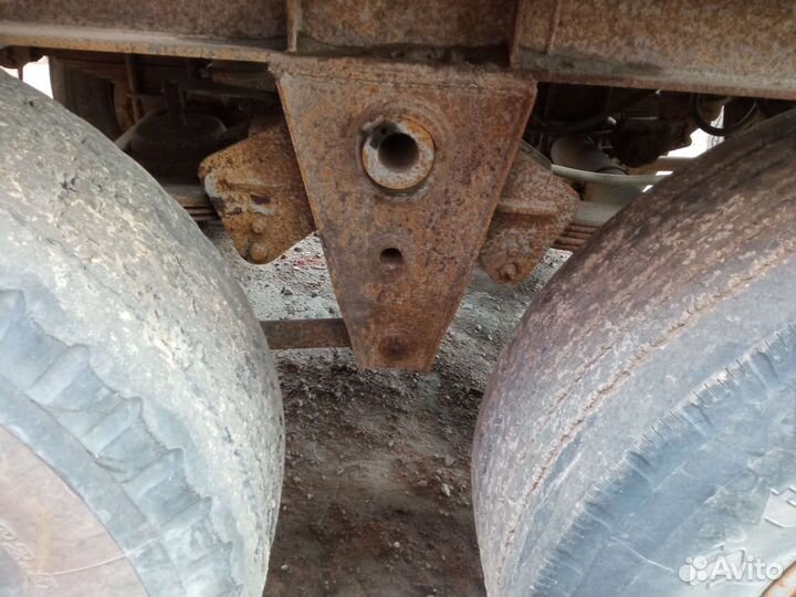 Полуприцеп лесовоз (сортиментовоз) МТМ 933011, 2004