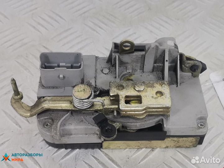 Замок двери передней правой Peugeot 807 2003