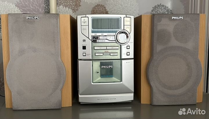Музыкальный центр philips