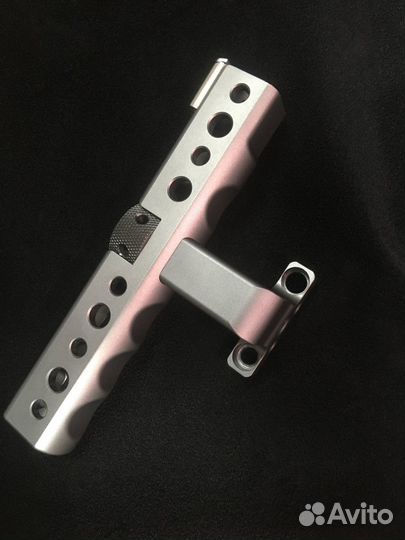 Поворотная металлическая ручка Tilta