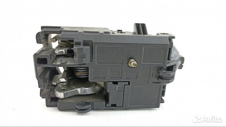 Ручка двери внутренняя задняя правая Nissan