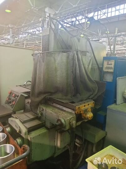 Станок вертикальный консольно-фрезерный 6Т12-1